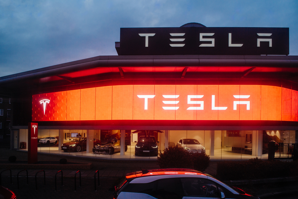 Tesla / shutterstock.com