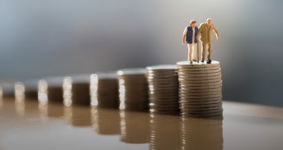Emerytura, inwestycje, oszczędności. Fot. Shutterstock