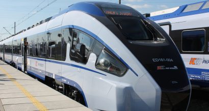 Pesa Dart w barwach PKP Intercity. Fot. Jakub Murat (Muri), CC BY-SA 4.0