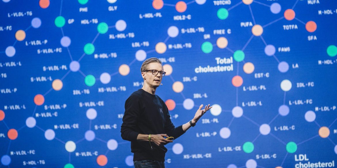 Teemu Suna, CEO Nightingale Health, podczas konferencji Slush 2019 w helsinkach. Fot. (C) Sami Heiskanen Teemu Suna, CEO Nightingale Health, podczas konferencji Slush 2019 w helsinkach. Fot. (C) Sami Heiskanen