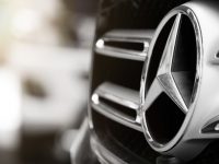 Mercedes-Benz, Fot. Chuchawan / Shutterstock.com