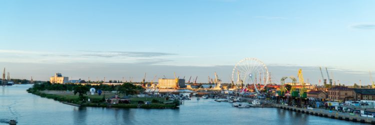 Szczecin, widok na wyspę Łasztownia, Maciej Zarzeczny / Shutterstock.com