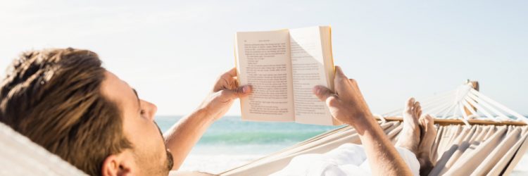 Bookish holiday, fot. ShutterStock