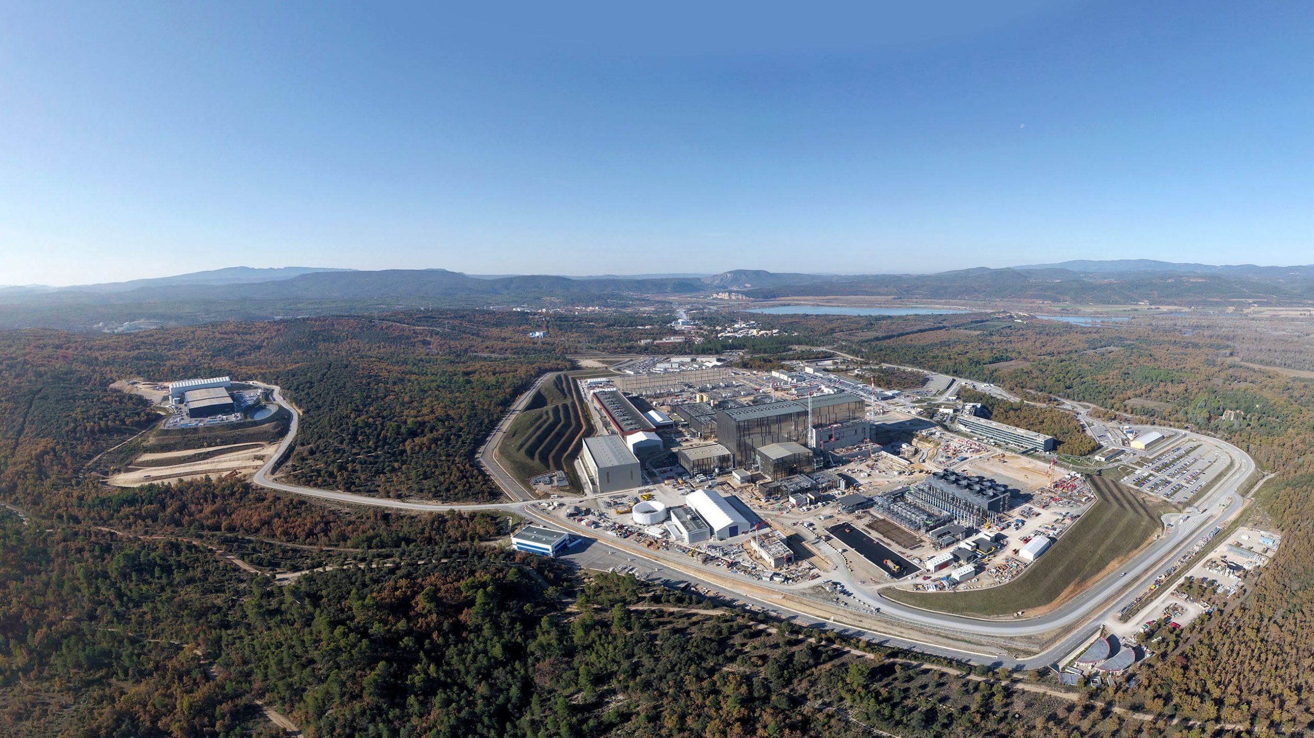Reaktor termojądrowy ITER, widok z drona, fot. iter.org.