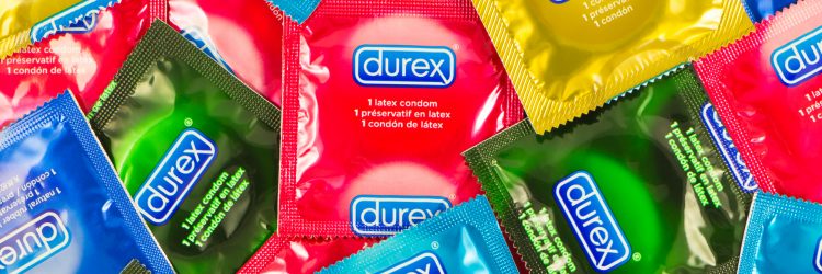 Prezerwatywy Durex. Fot. Zoltan Kiraly / Shutterstock.com