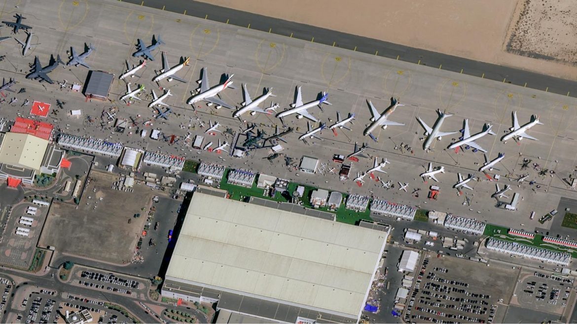 Dubai airshow 2021 from space Dubai airshow 2021 from space