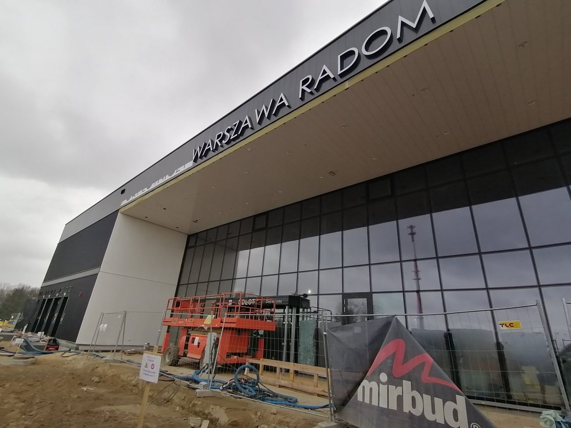 Lotnisko w Radomiu, fot. 300Gospodarka.pl