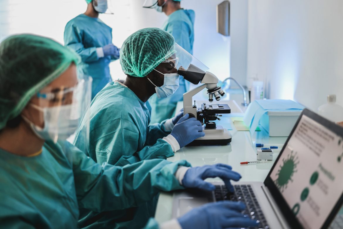 Omikron, RPA, fot Shutterstock Omikron, RPA, fot Shutterstock