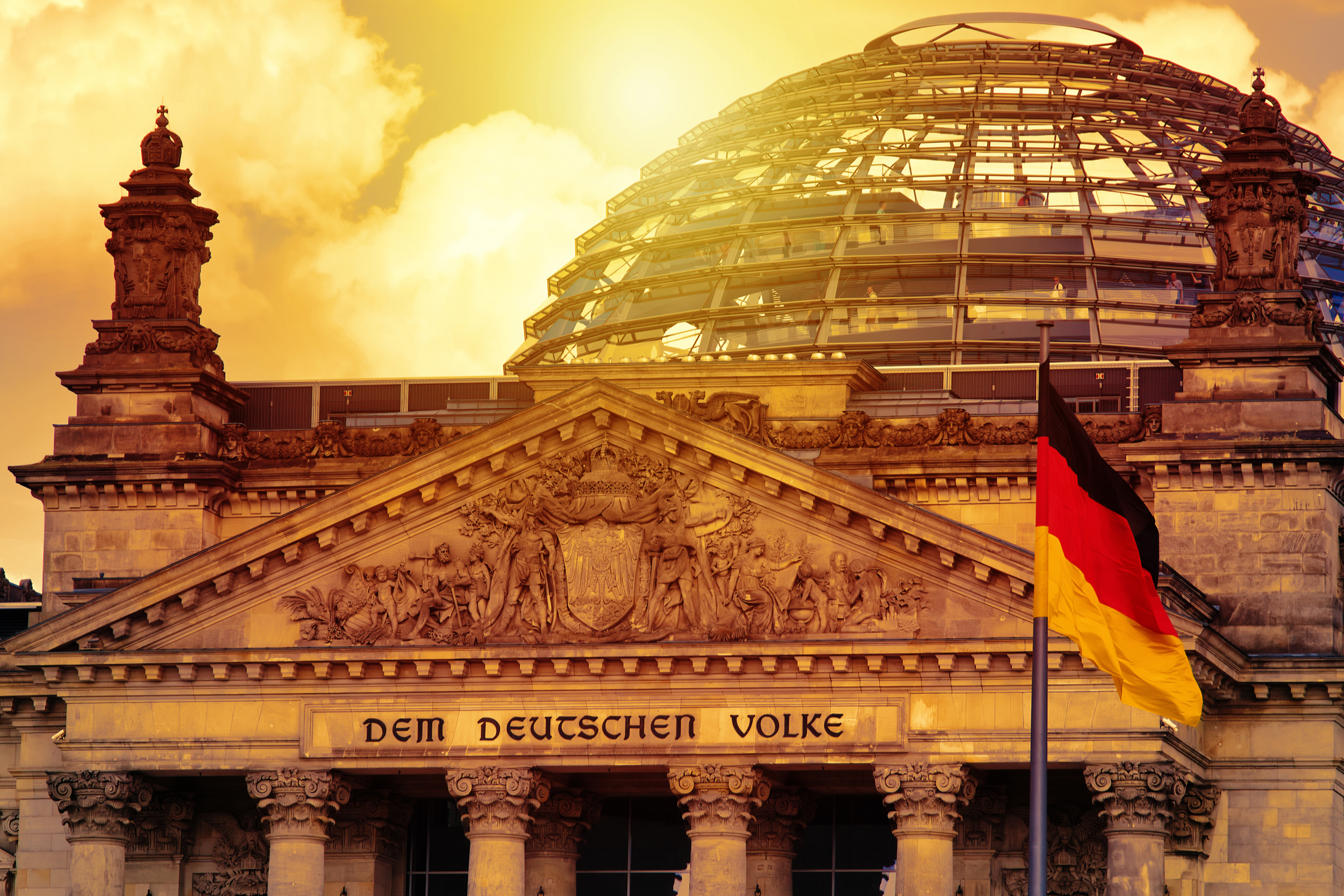 Niemiecki parlament Bundestag w Berlinie. Fot. multitel / Shutterstock.com