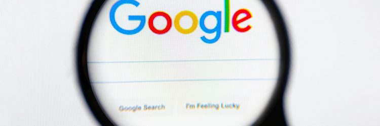 Wyszukiwarka Google. Fot ​​ Olexandr Panchenko / Shutterstock.com
