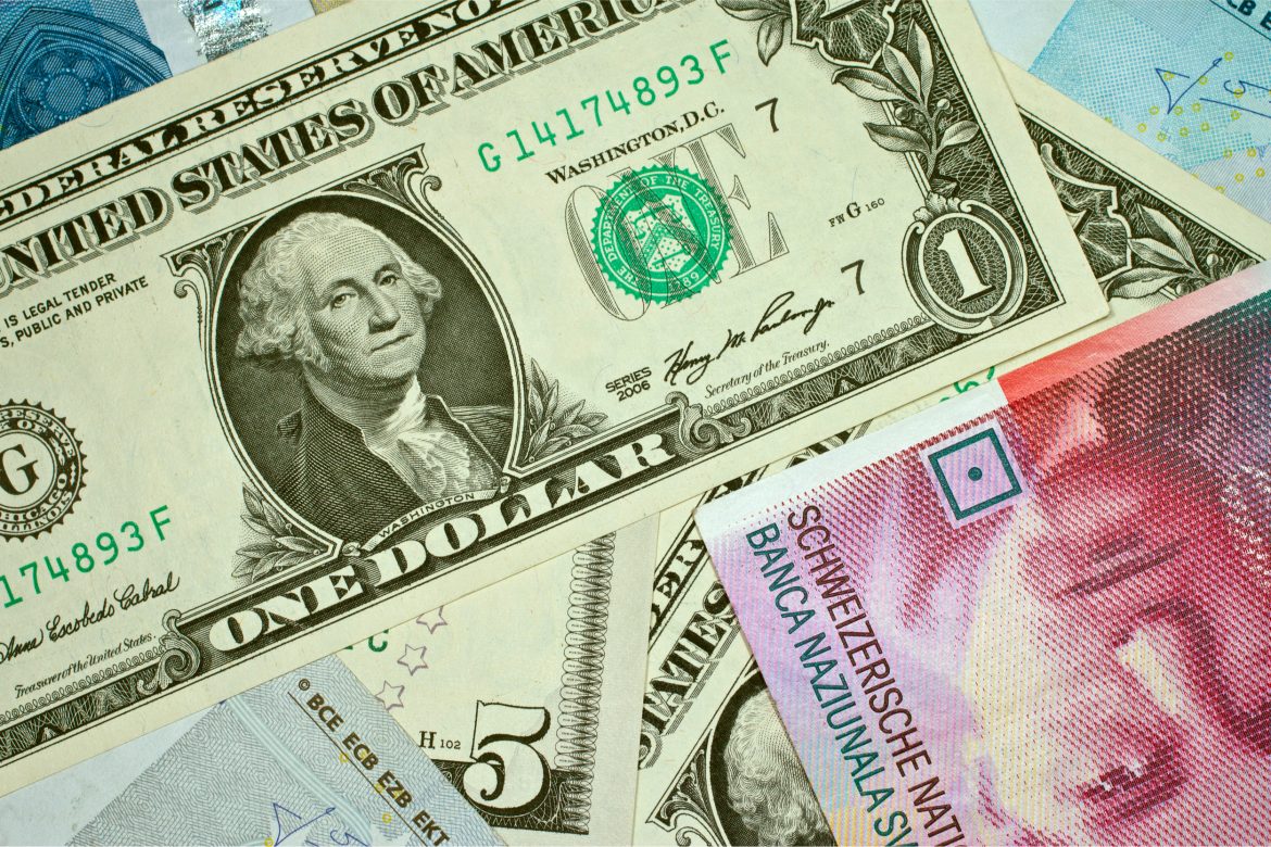 Dolar i frank szwajcarski