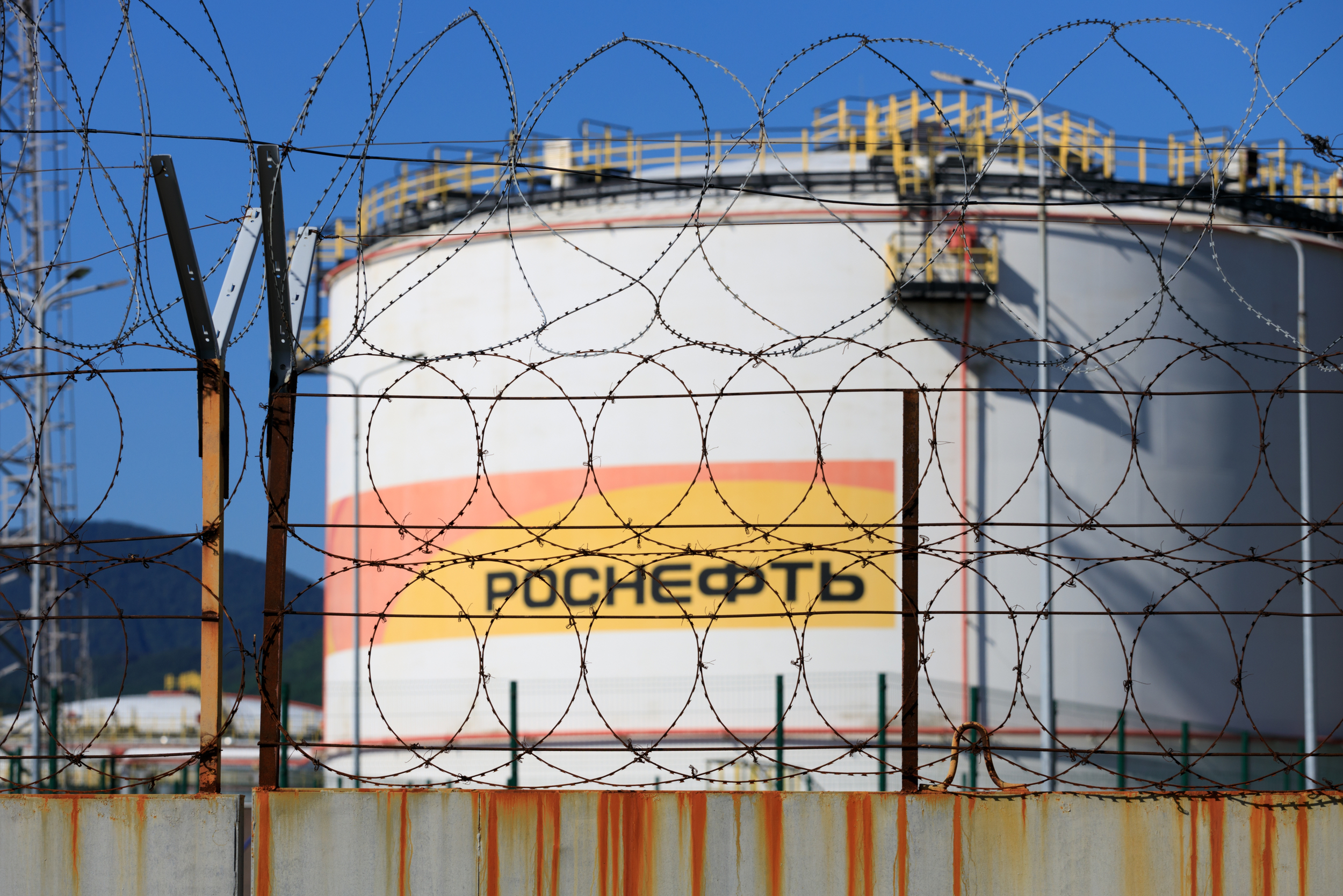 Zakaz importu ropy z Rosji
