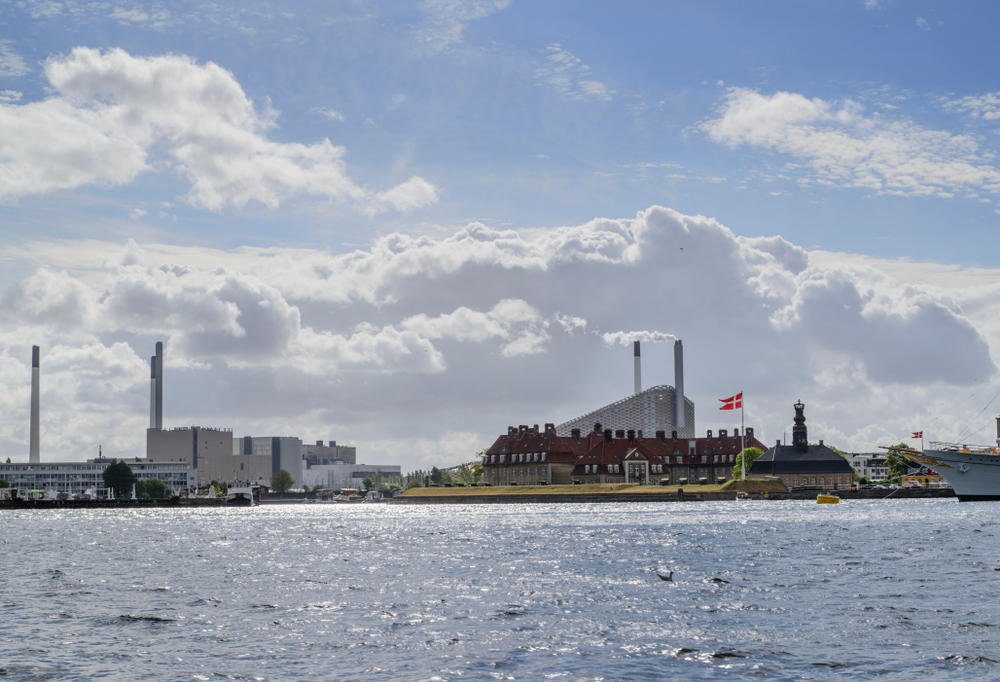 Elektrownia w Kopenhadze, Dania, fot. Jerry Lin / Shutterstock.com