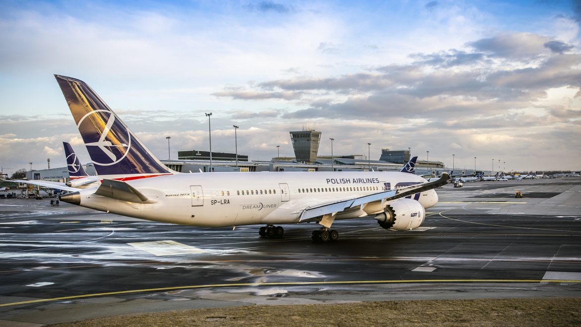 Lotnisko Chopina, LOT, fot. D. Kłosiński