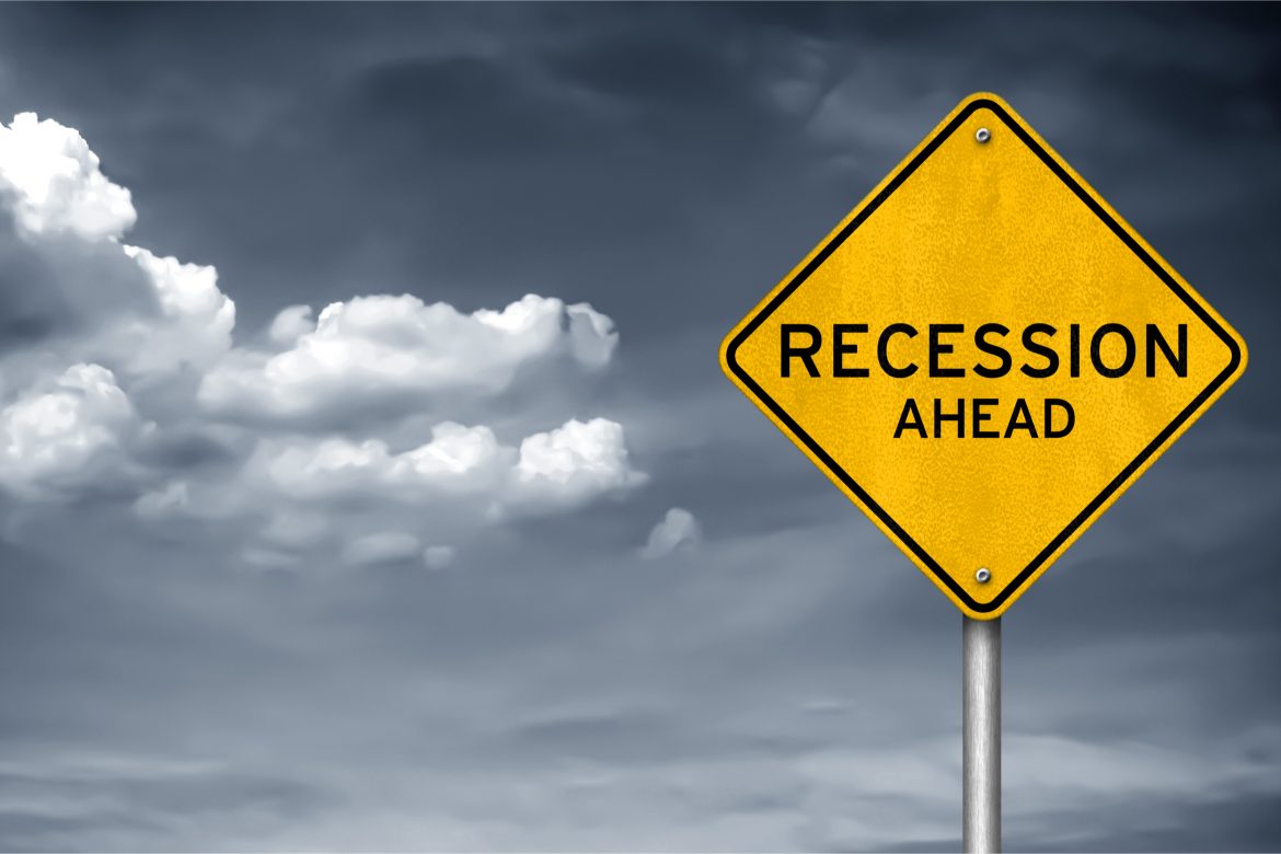 Rynek coraz bardziej wierzy w recesję w Polsce
