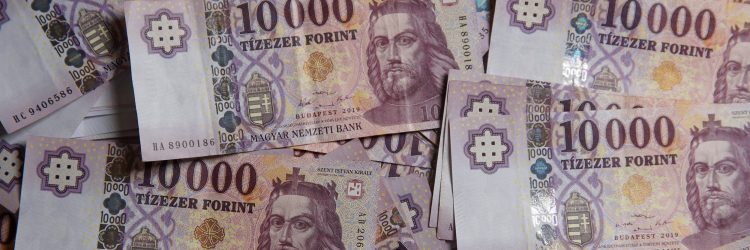 historyczny spadek węgierskiego forinta, fot. Shutterstock