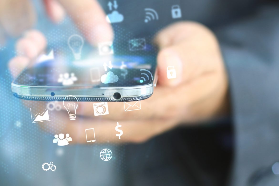 e-usługi w COI fot. Shutterstock