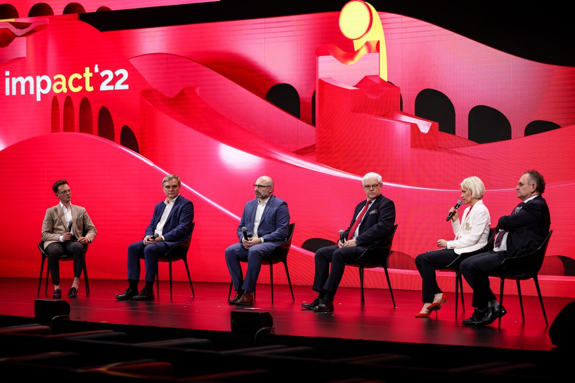 Przyszłość czystego i zrównoważonego wodoru w transporcie, mat. Partnera