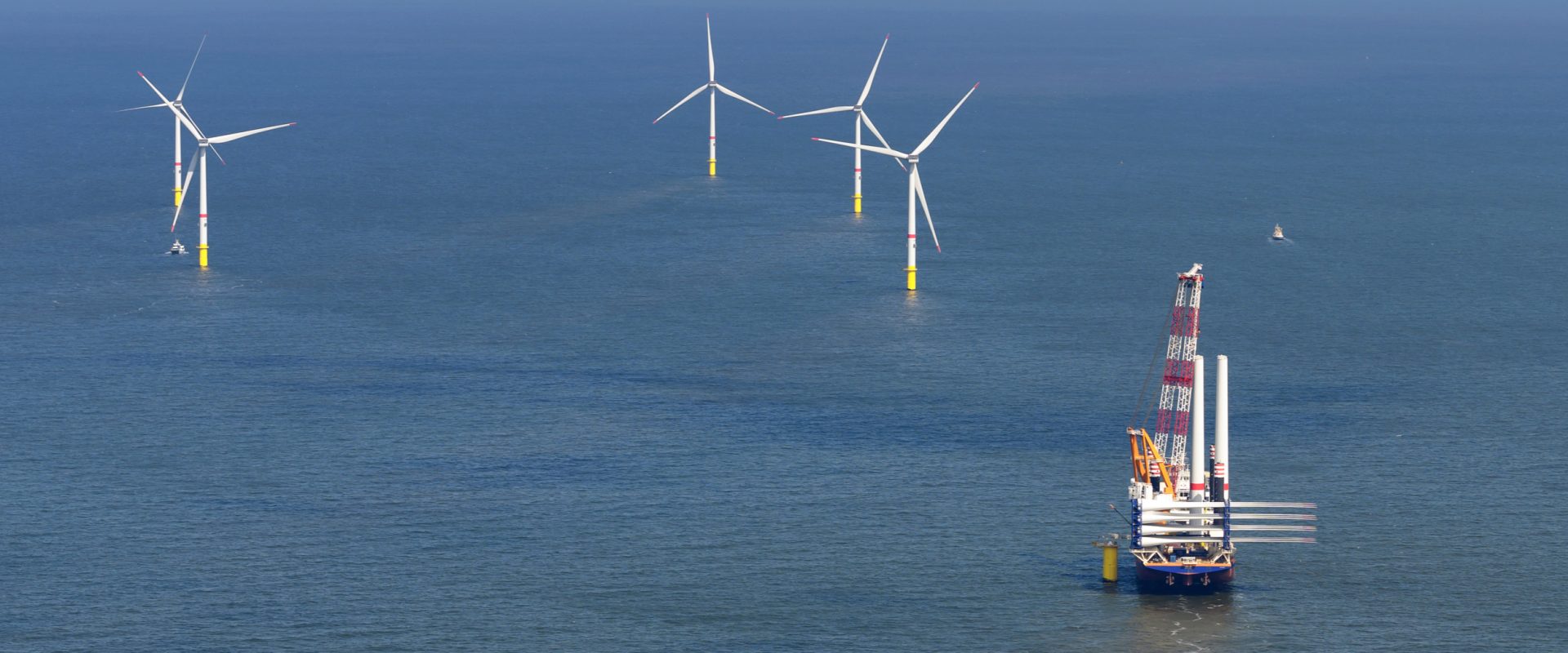 Budowa morskiej farmy wiatrowej, fot. Shutterstock