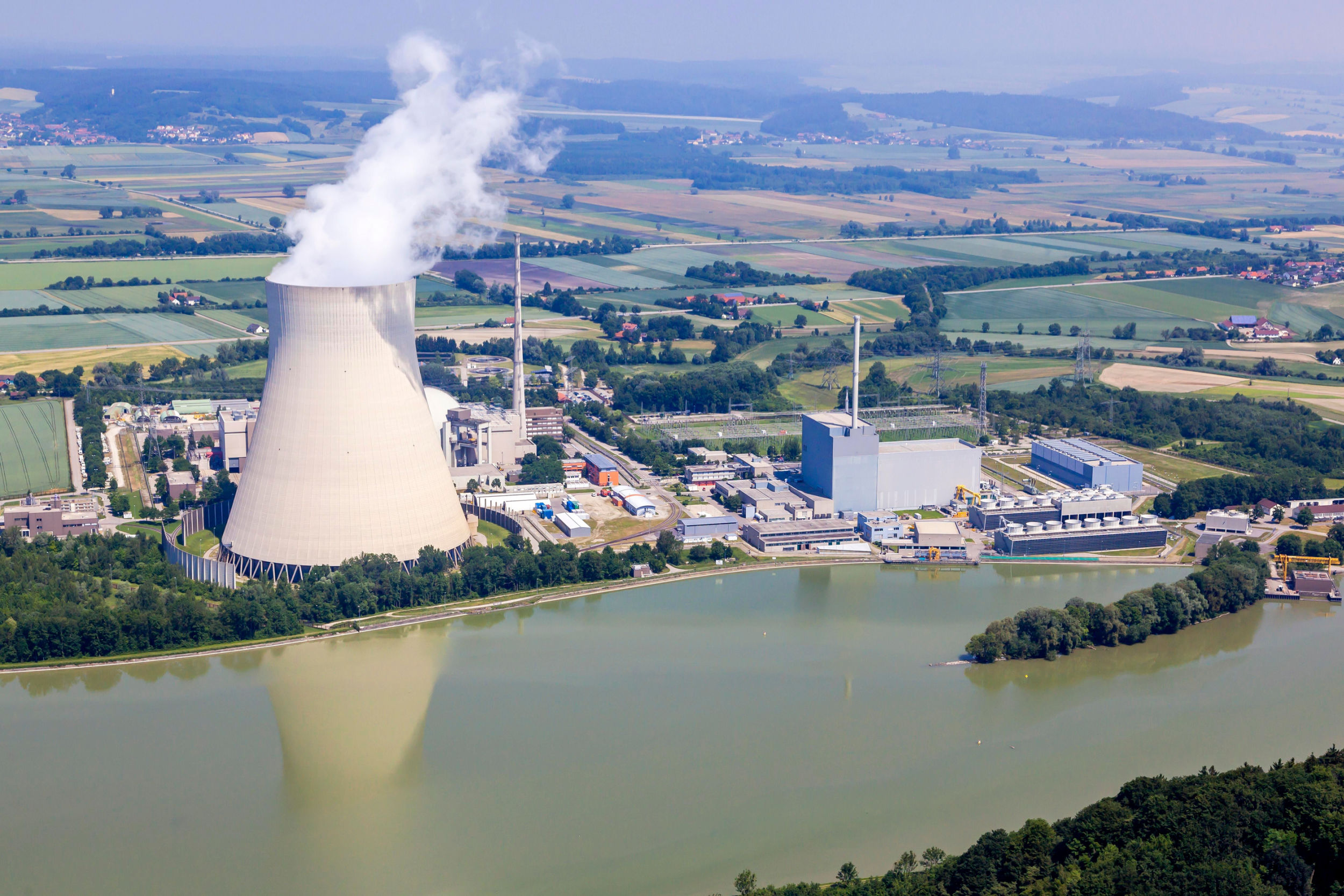 Elektrownia jądrowa Isar, fot. Shutterstok