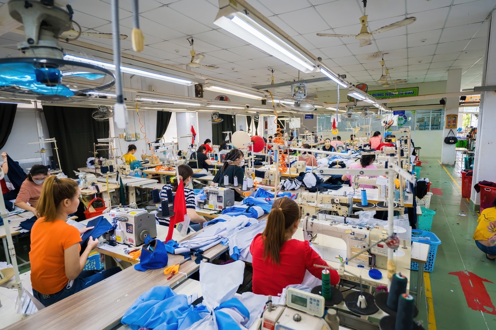 fabryka odzieży, branża modowa, prawa pracownicze, fot. Shutterstock