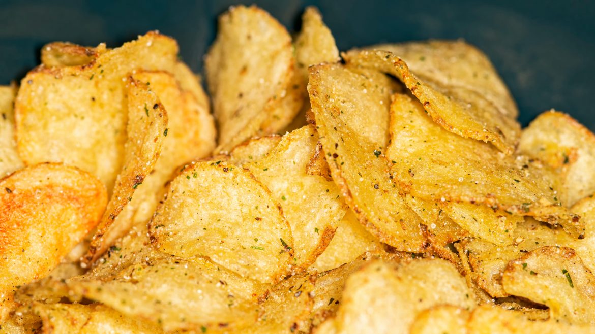 shutterstock_1953285595-min