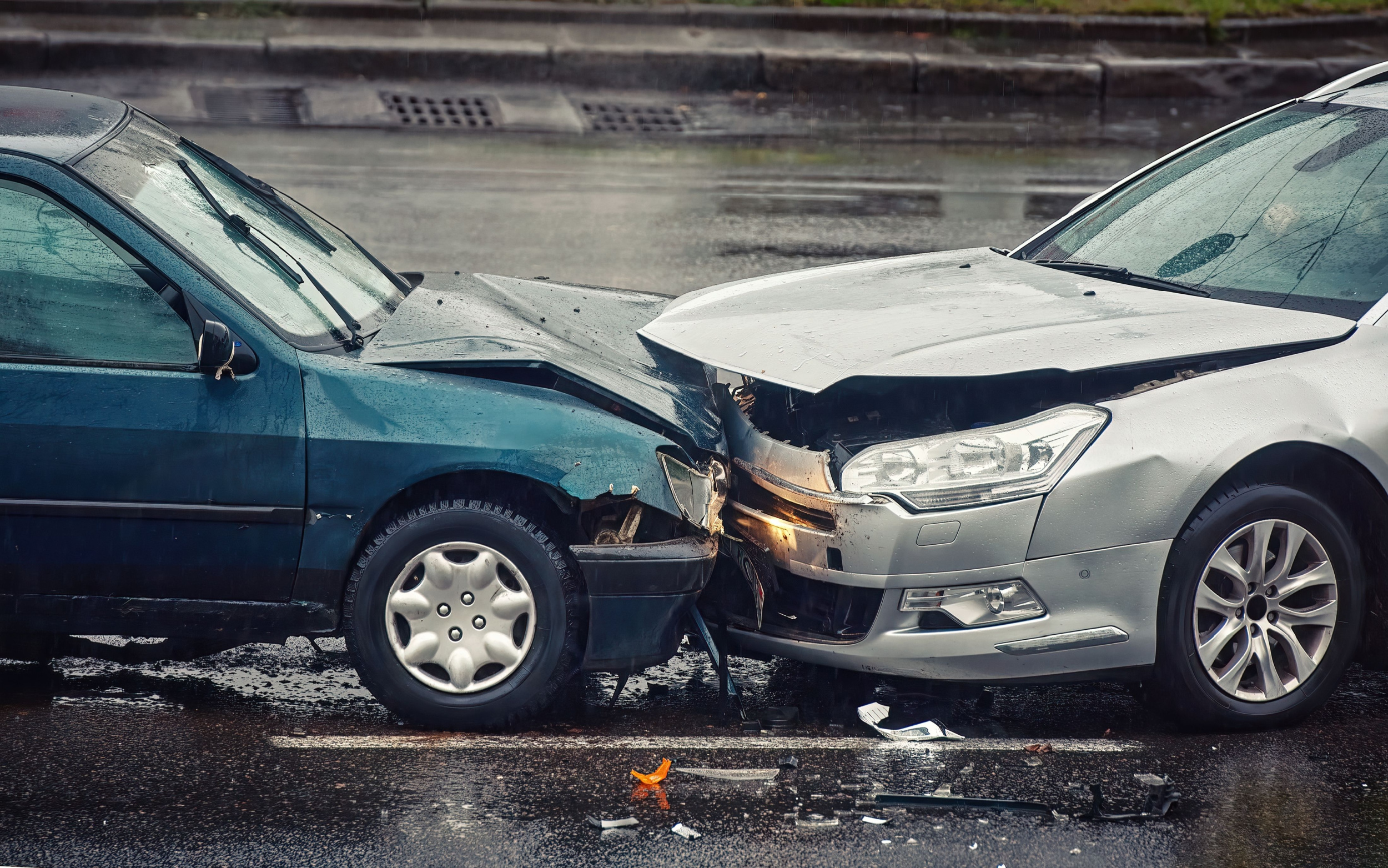 Wypadek samochodowy, kolizja, zderzenie aut