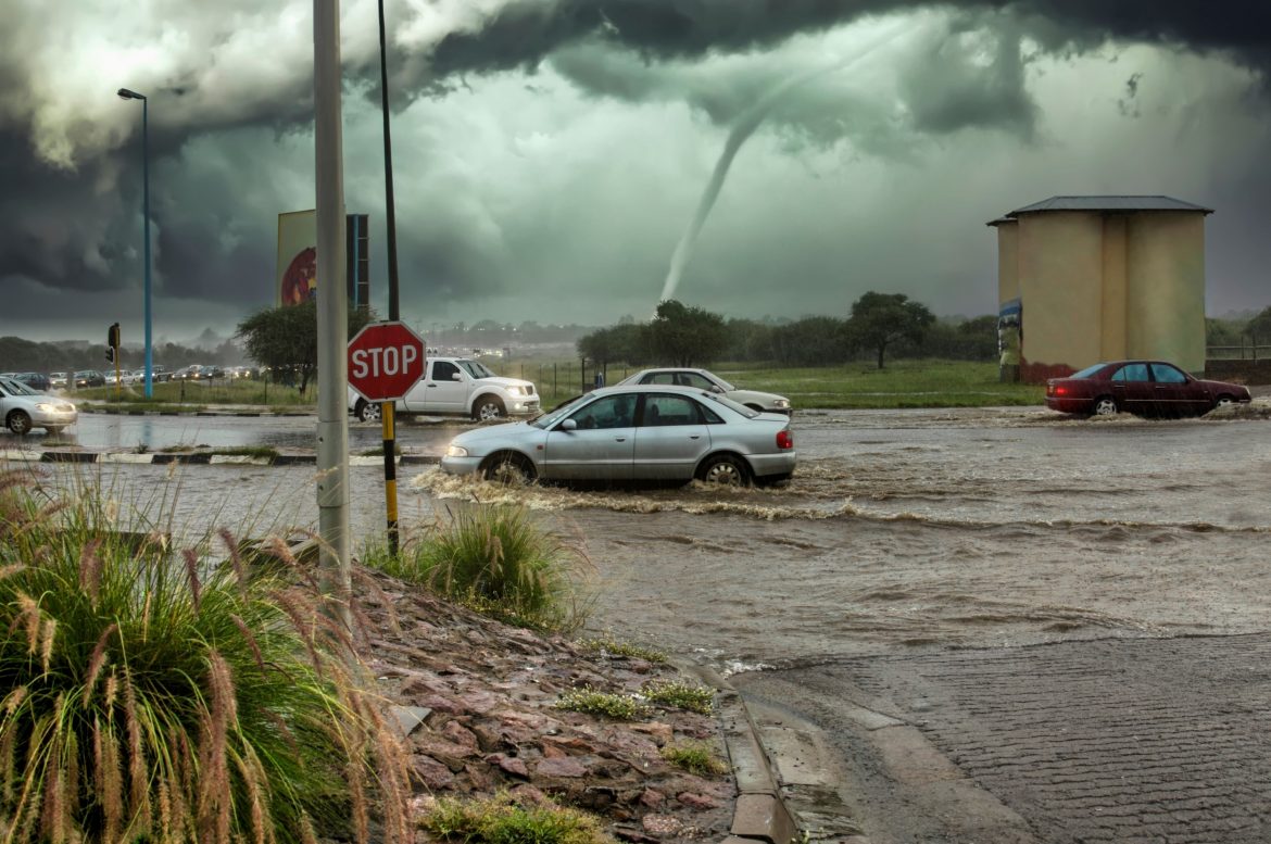 Ekstremalne zjawiska pogodowe, klimat, fot. Shutterstock