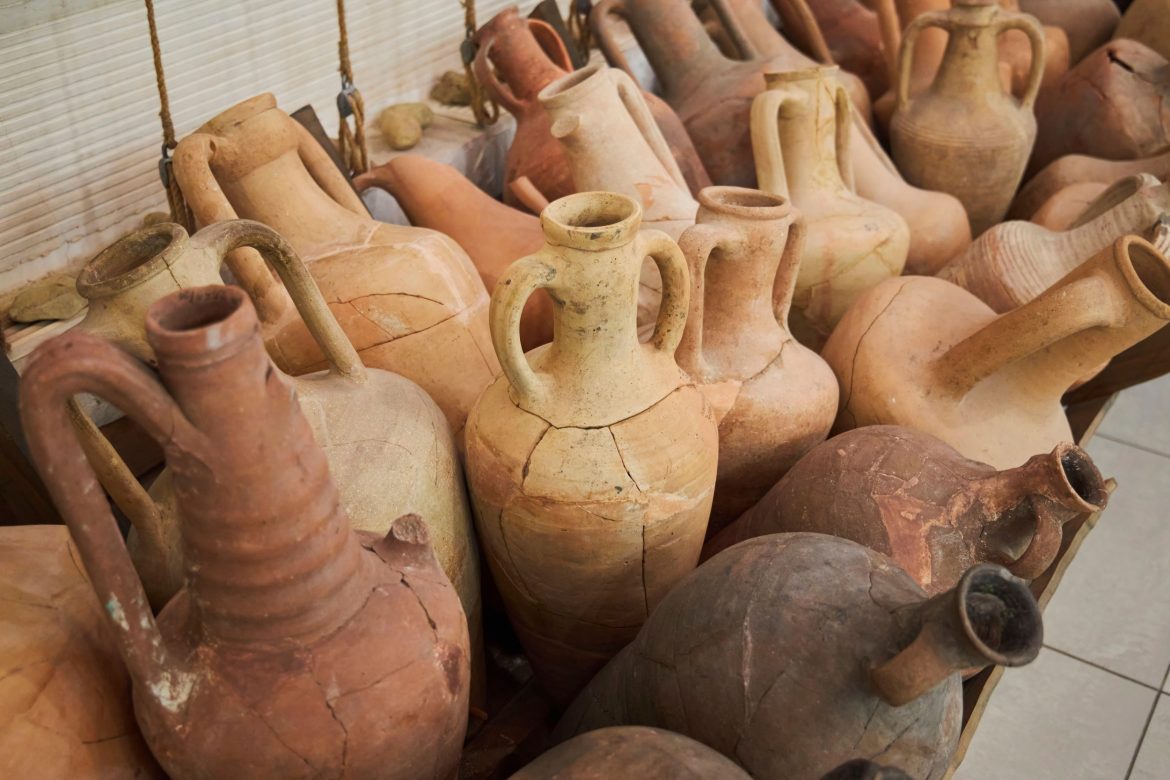 Naczynia gliniane, archeologia, odkrycia