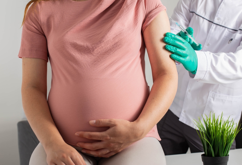 Wzrost zachorowań na krztusiec w Europie, jak chronić noworodki? fot. Shutterstock