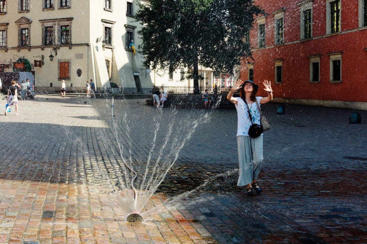 Upał w mieście, fot. image Szukaj obrazów Margy Crane / Shutterstock