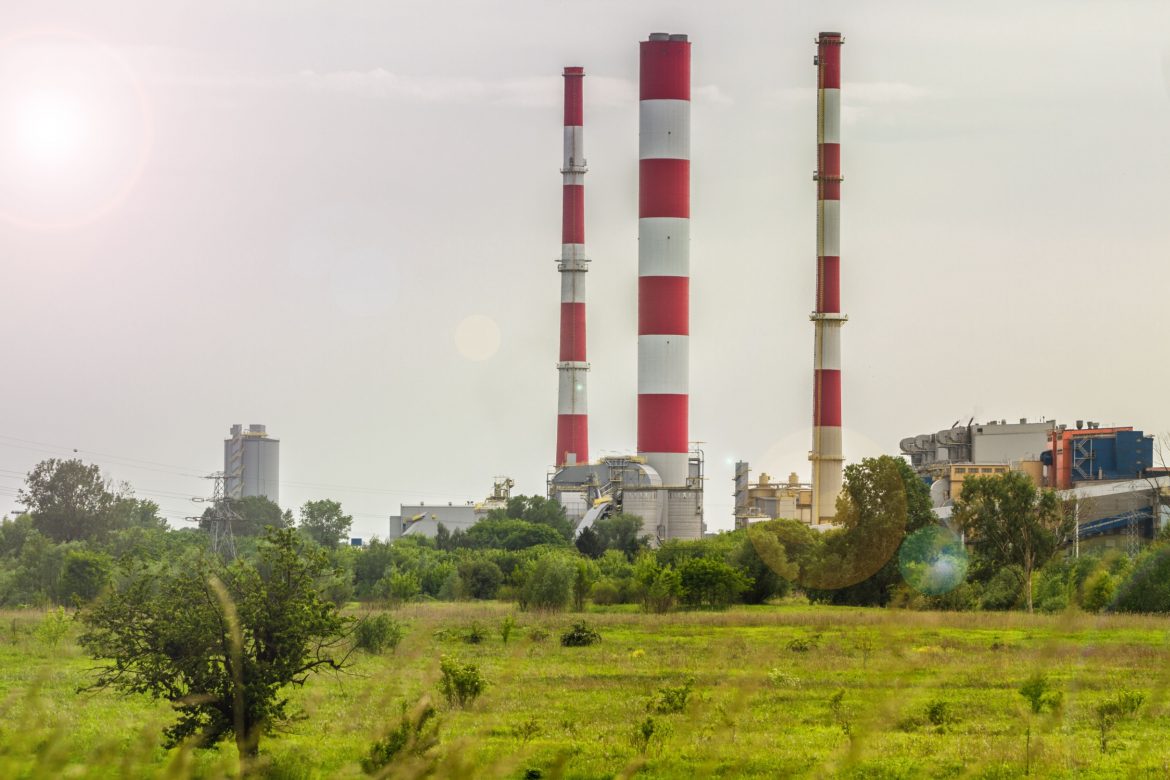 Elektrociepłownia Siekierki w Warszawie, fot. blacograf / Shutterstock