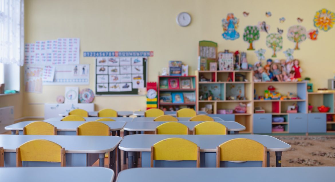 no kids bez dzieci shutterstock_2282908741(1)