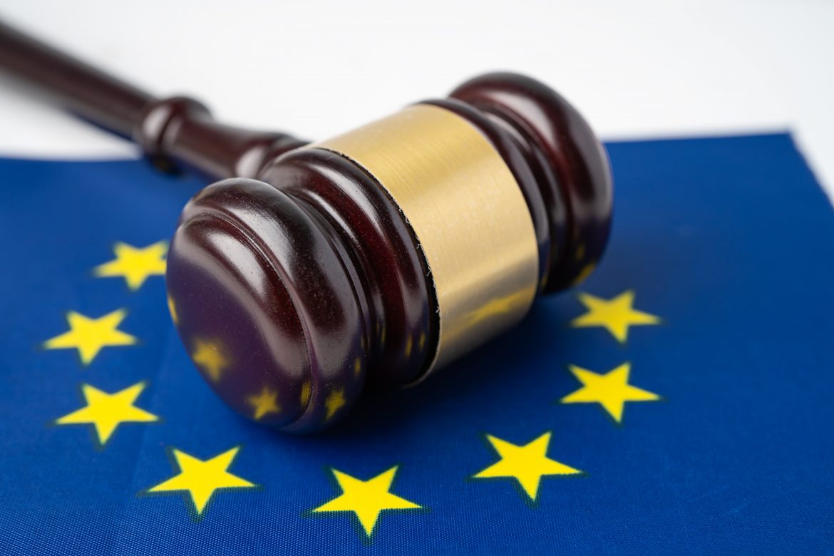 rzecznik TSUE, unijne prawo, wskaźnik WIRON, UE, fot. Vecteezy/sasirin pamai rzecznik TSUE, wskaźnik WIRON, UE, fot. Vecteezy/sasirin pamai