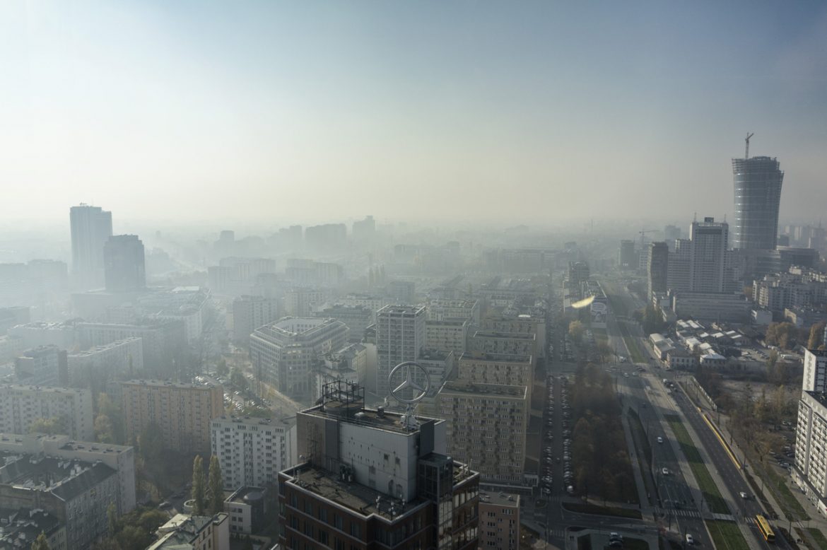 Warszawa, smog, kopciuchy, sezon grzewczy, fot. Warszawski smog, Flickr/Radek Kołakowski