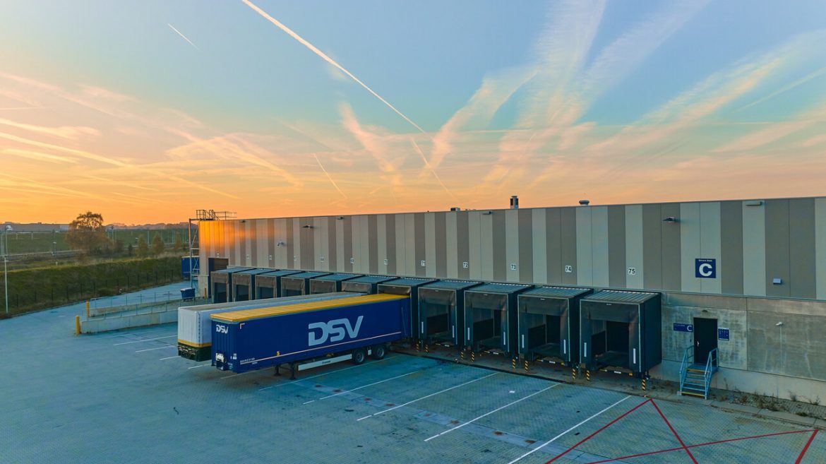 Transport międzynarodowy, logistyka, branża TSL, magazyn, fot. materiały prasowe DSV