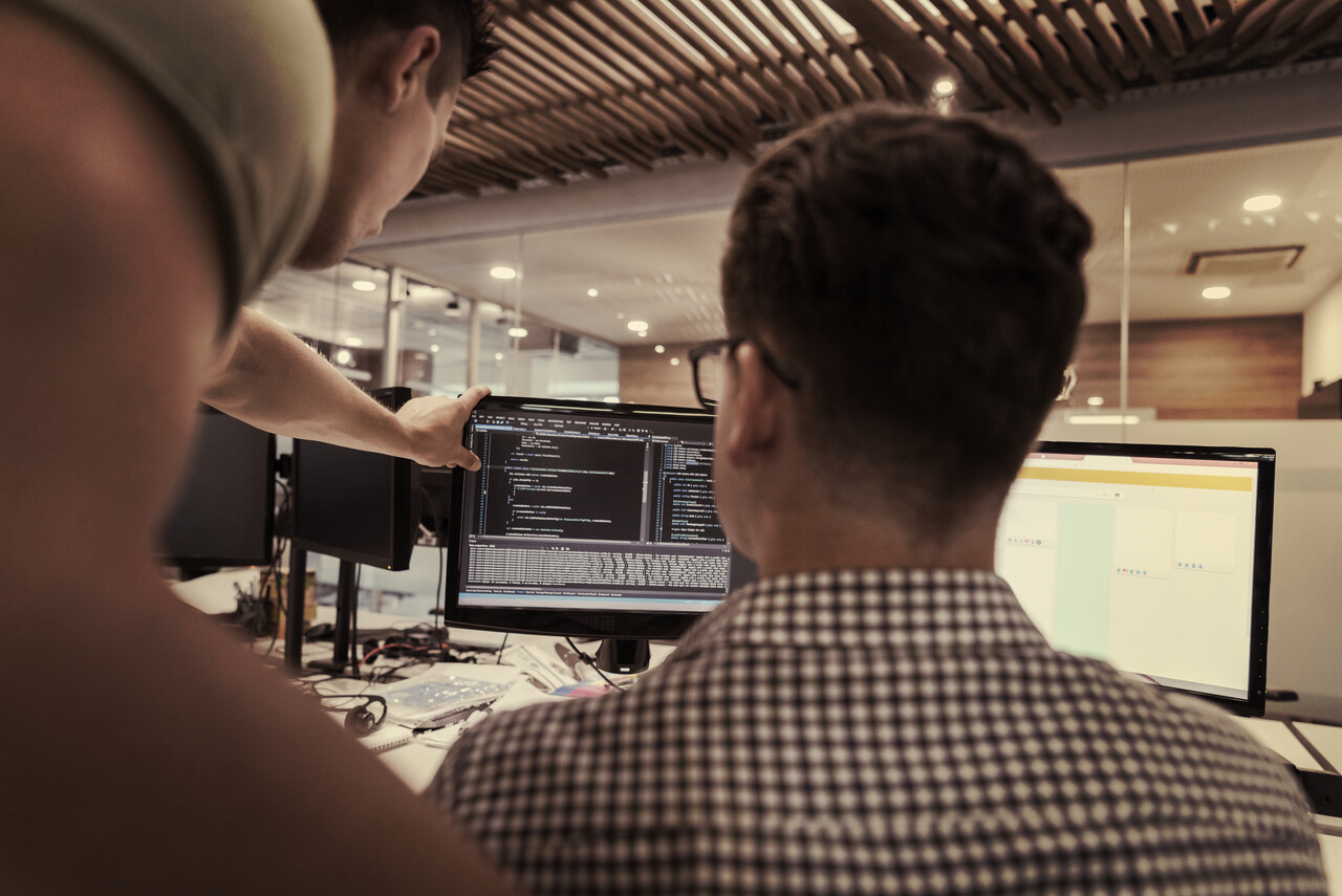 Brakuje odpowiednich specjalistów IT. Firmy nie są w stanie obsadzić strategicznych stanowisk