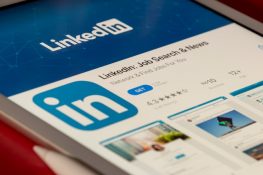 Linkedin, media społecznościowe, fot. Unsplash/Souvik Banerjee