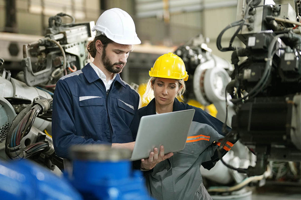 Jak ERP dla produkcji pomaga zwiększyć efektywność i ograniczyć koszty?