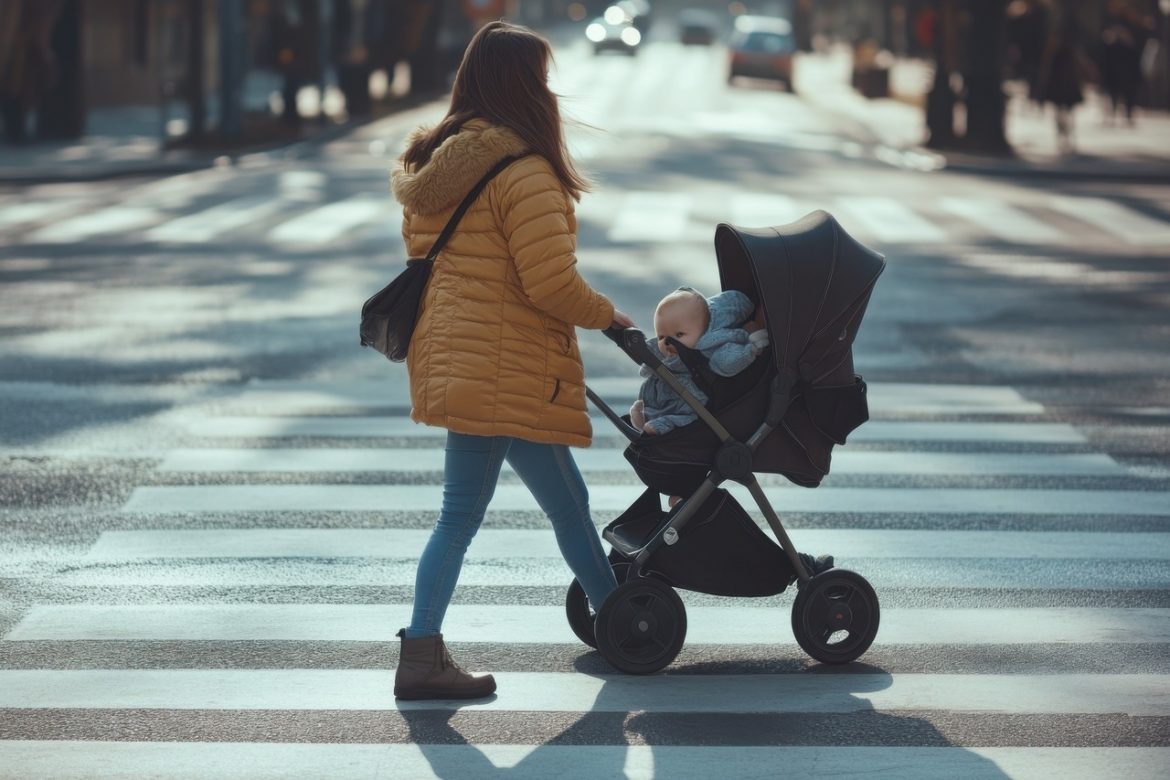 Dzietność, dzieci, miasta, zmiany demograficzne, demografia, starzenie się społeczeństwa, fot. Vecteezy/Yevhen Smyk