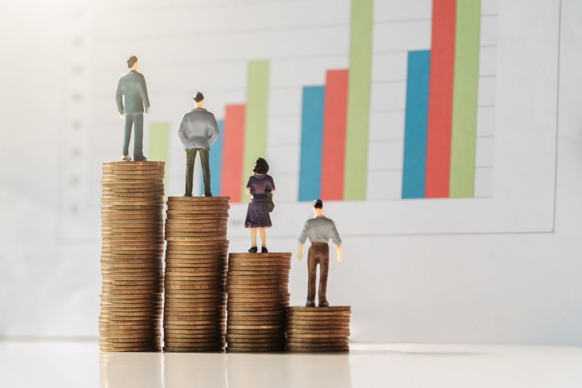 Kobiety i mężczyźni, zarobki, pay gap, luka płacowa, jawność wynagrodzeń, fot. Vecteezy/papan saenkutrueang