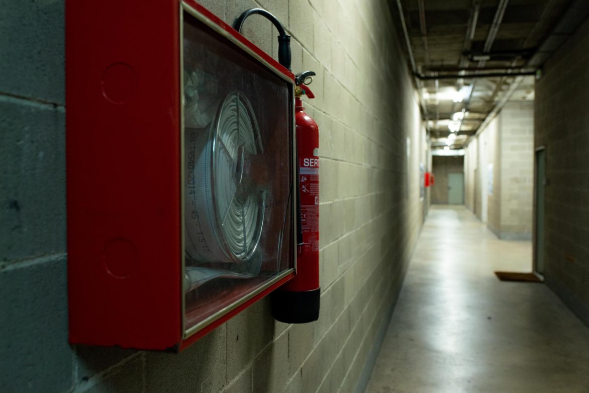 Schrony, samorządy i ustawa o ochronie ludności, punkty schronienia, ewakuacja