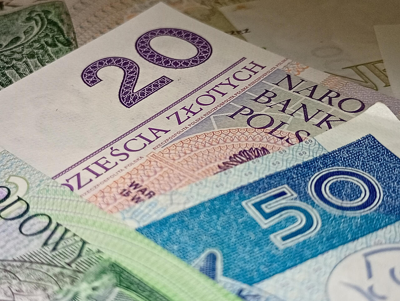 Marcowa inflacja na poziomie 3 proc. Jedna kategoria najmocniej podbiła ceny