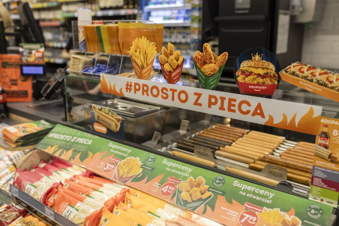 Food-to-go, Żabka Menu, jedzenie, fast food, fot. Żabka Polska