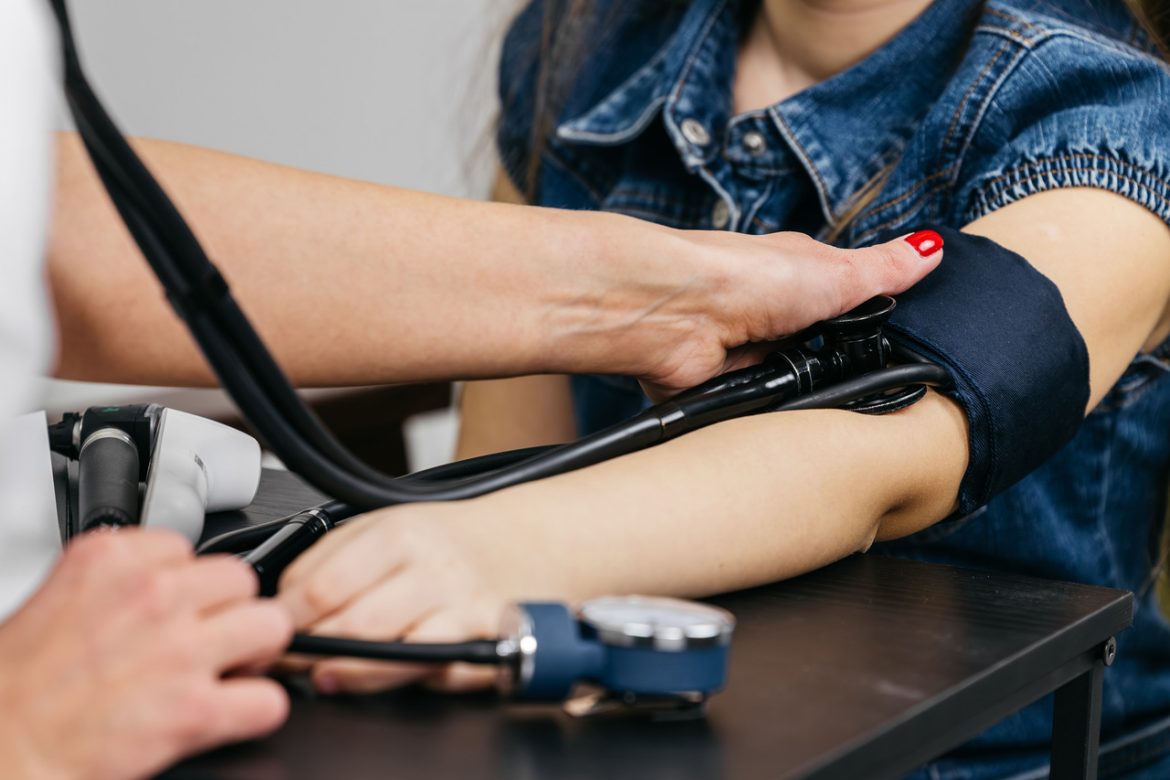 Badania profilaktyczne, choroby serca, L4, wizyta u lekarza, medycyna, fot. Vecteezy/Vladislav Stepanov