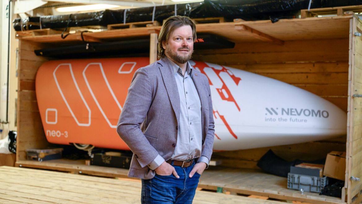 Przemek Ben Pączek, współtwórca MagRail firmy Nevomo, finalista European Inventor Award 2026, fot. EPO