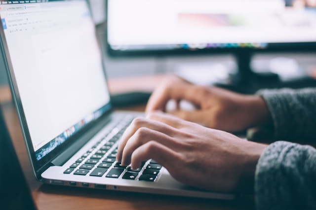 KSeF zmienia freelancing. Formalności zaczynają wygrywać z talentem