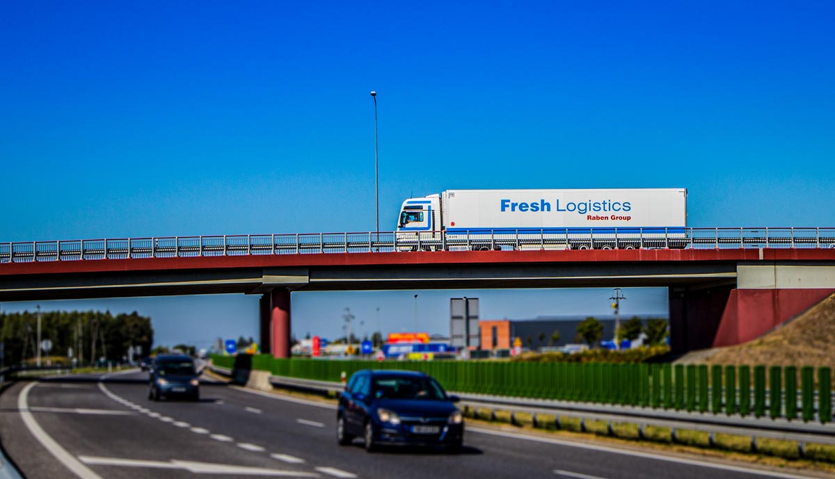 Łomża jako hub logistyki chłodniczej — rola regionalnych magazynów w dystrybucji żywności