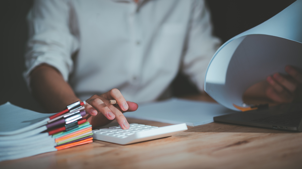 Księgowi stają się helpdeskiem od podatków i technologii. Płace za tym nie nadążają