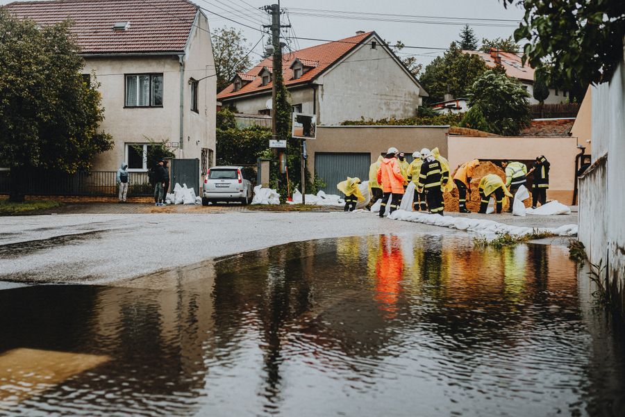 Ubezpieczyciele pod lupą UOKiK. Chodzi o odszkodowania po powodzi z 2024 roku